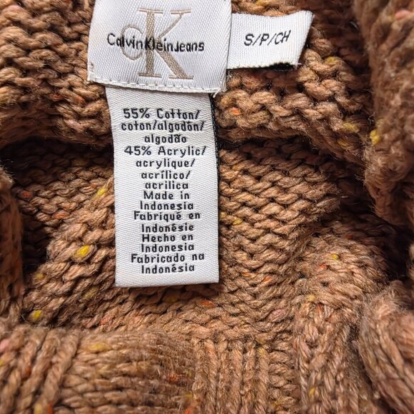 Sweater - Picture 4 of 4